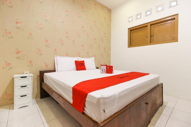 Reddoorz Near Rs Sarjito Yogyakarta Otel Dış mekan fotoğraf