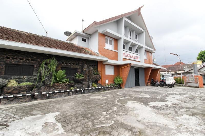 Reddoorz Near Rs Sarjito Yogyakarta Otel Dış mekan fotoğraf